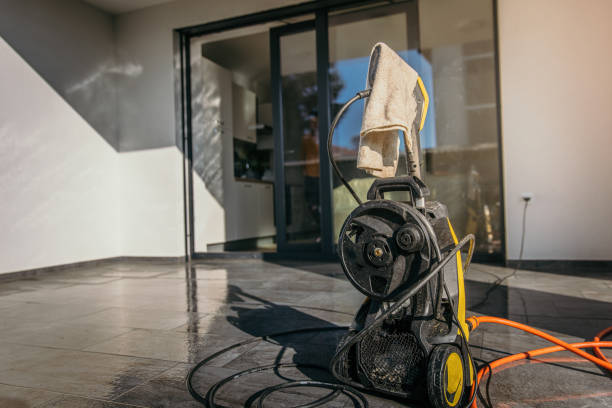 Best Graffiti Removal  in Tawas City, MI